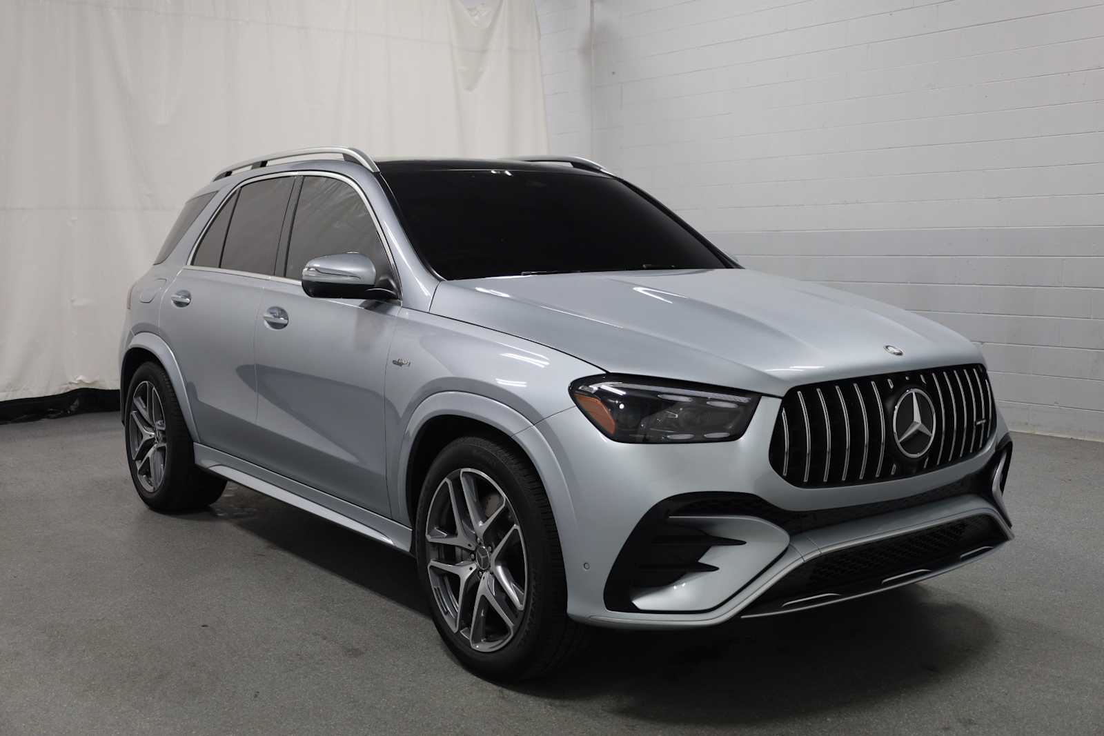 Thumbnail: 2025 Mercedes-Benz GLE - 13