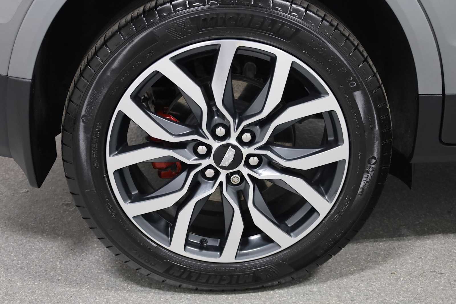 Thumbnail: 2023 Cadillac XT5 - 34
