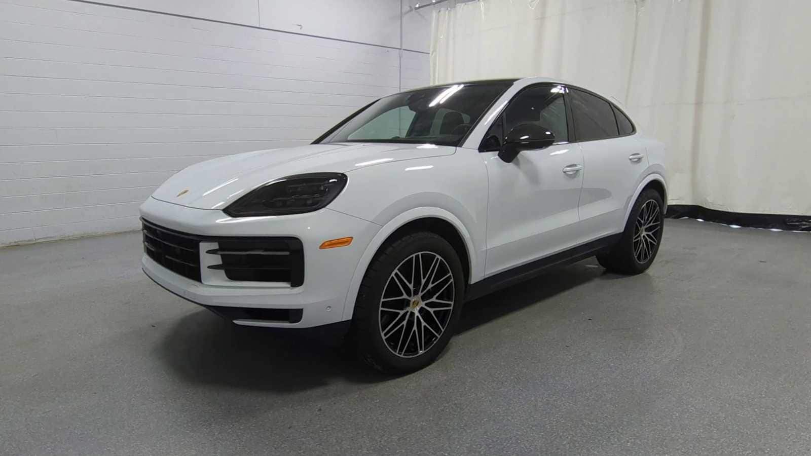 Thumbnail: 2024 Porsche  - 3