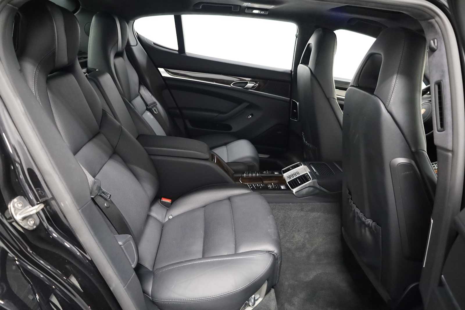 Thumbnail: 2014 Porsche Panamera - 36