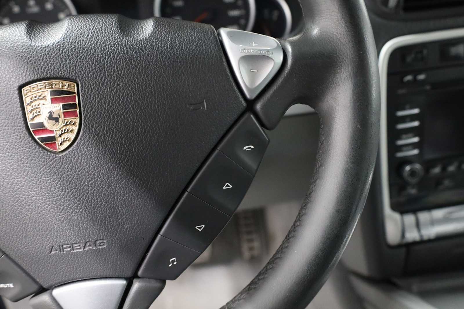 Thumbnail: 2009 Porsche Cayenne - 26