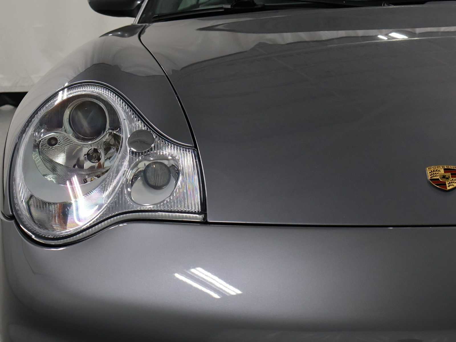 Thumbnail: 2003 Porsche 911 - 15