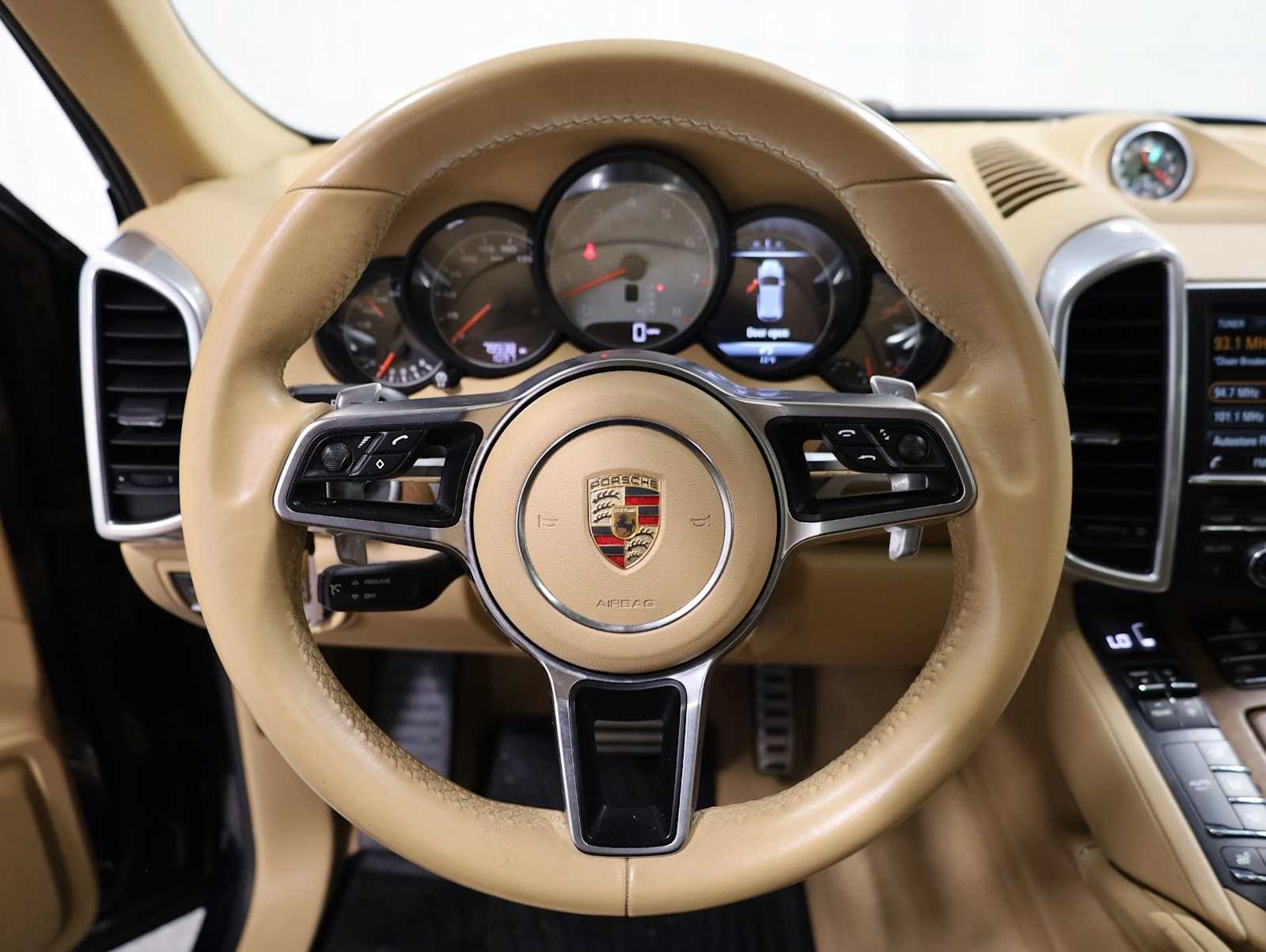 Thumbnail: 2015 Porsche Cayenne - 25