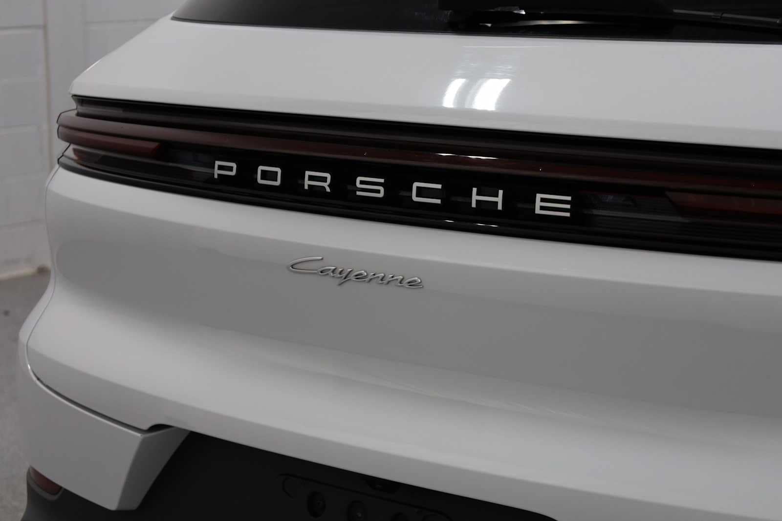 Thumbnail: 2024 Porsche Cayenne - 8