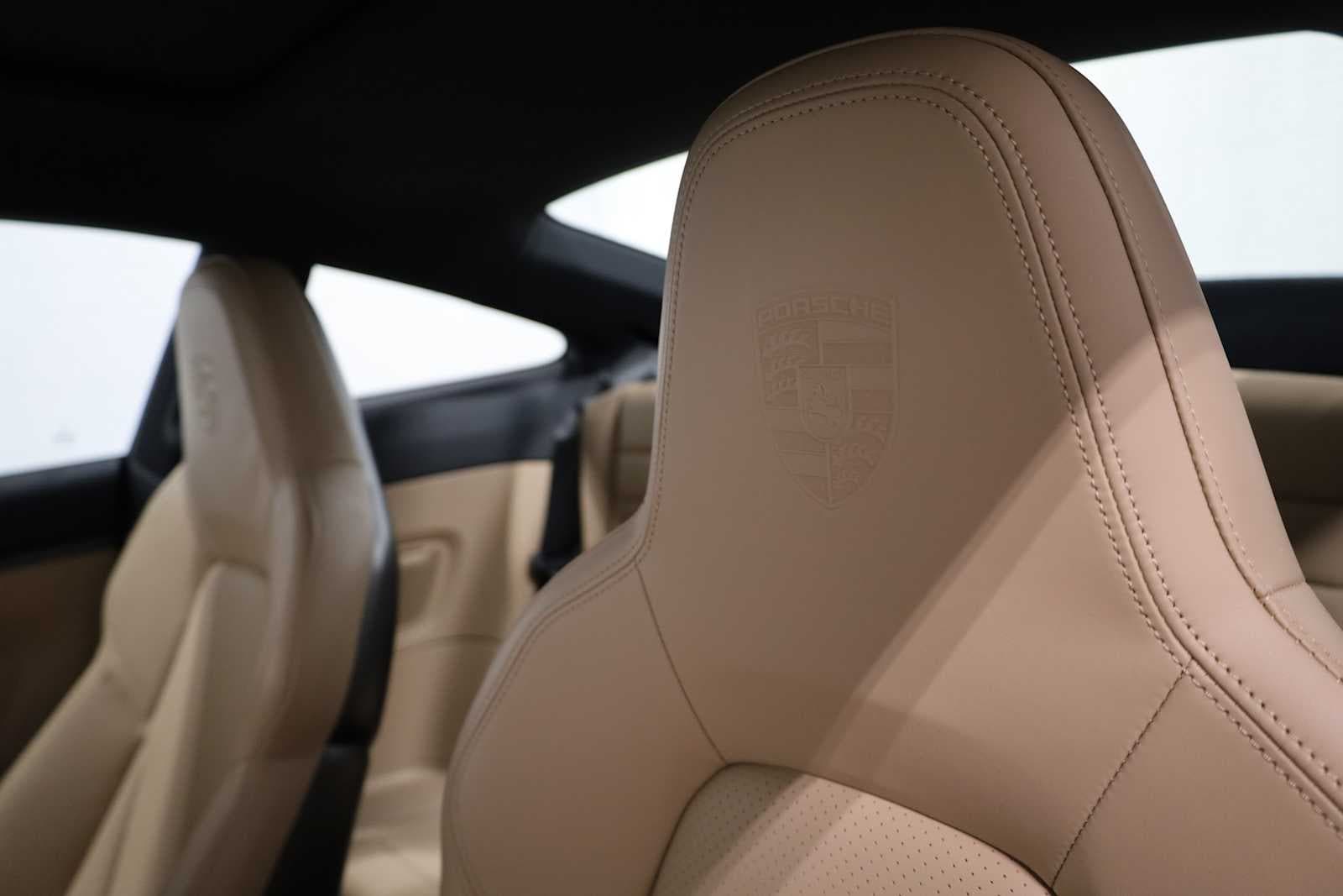 Thumbnail: 2024 Porsche 911 - 18