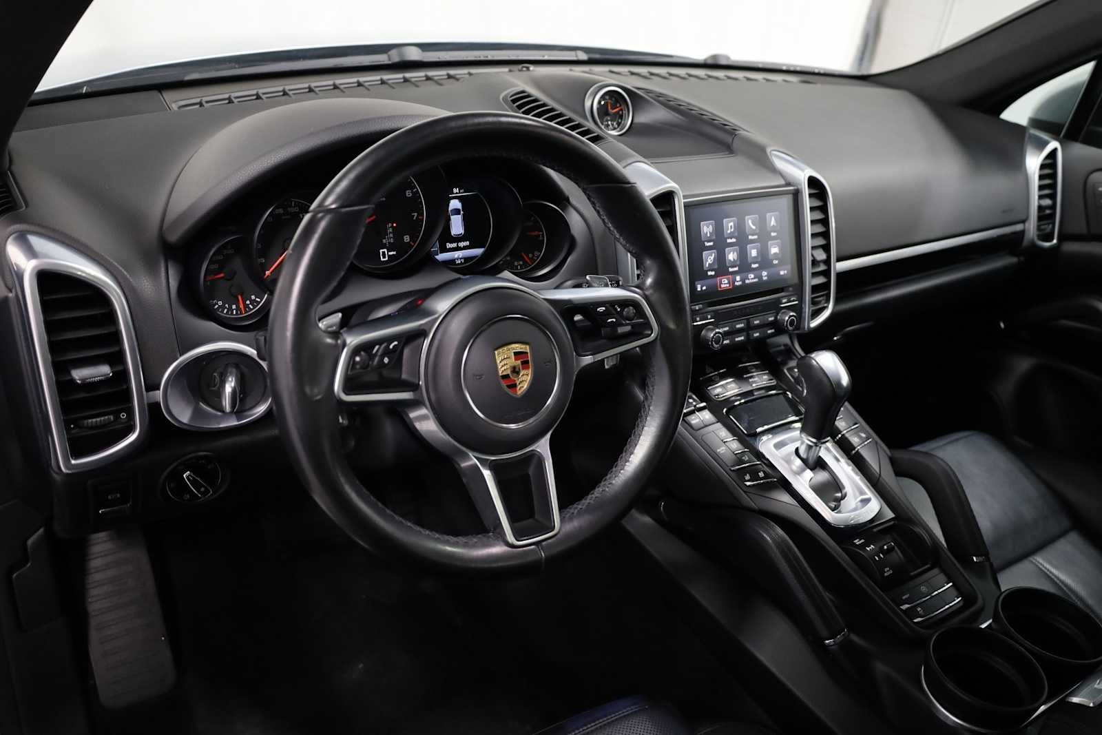 Thumbnail: 2017 Porsche Cayenne - 12