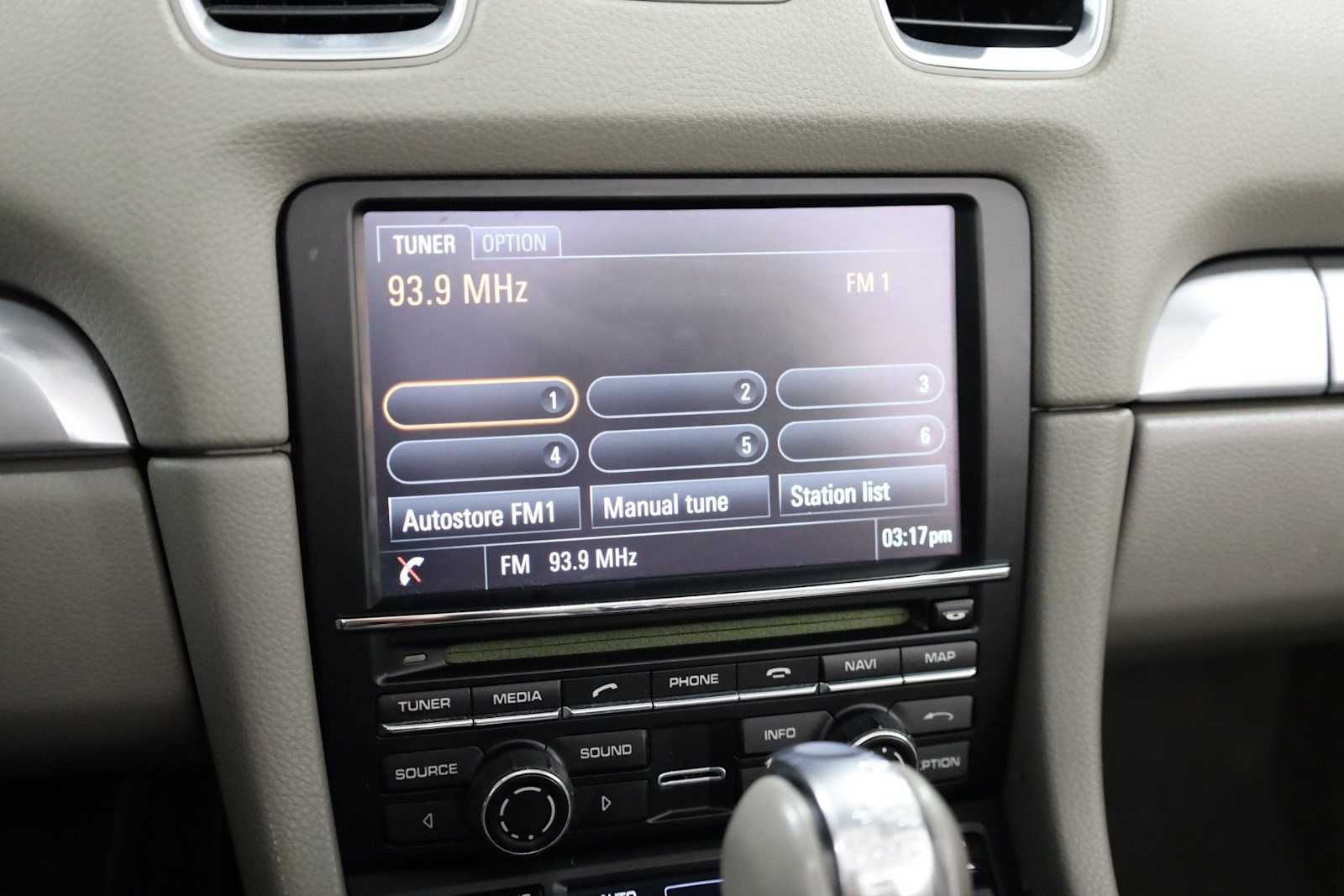 Thumbnail: 2013 Porsche Boxster - 29