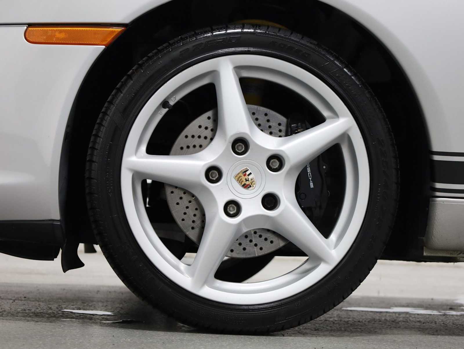 Thumbnail: 2003 Porsche 911 - 34