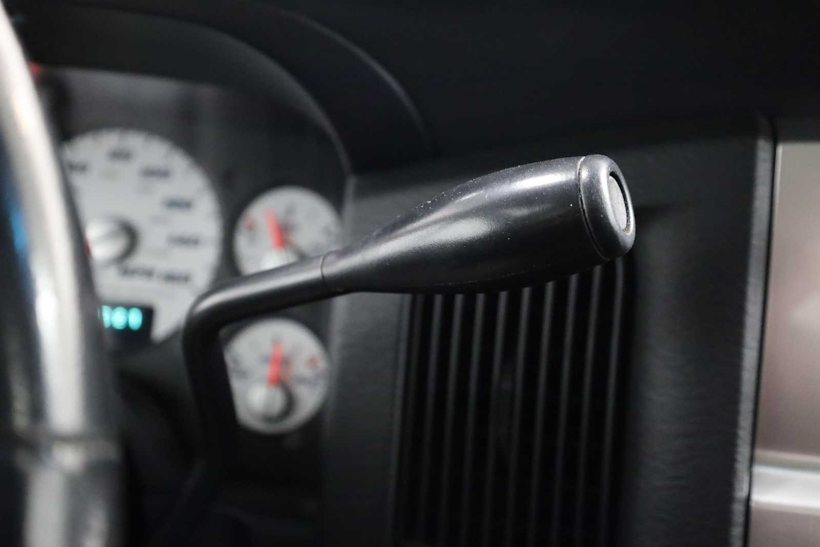 Thumbnail: 2005 Dodge Ram 1500 - 25