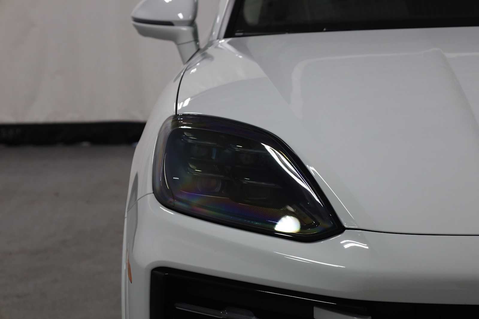 Thumbnail: 2025 Porsche Cayenne - 15