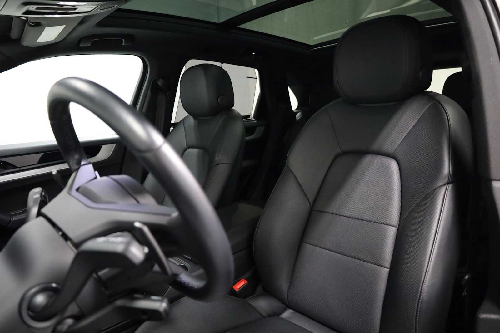 Thumbnail: 2024 Porsche Cayenne - 5