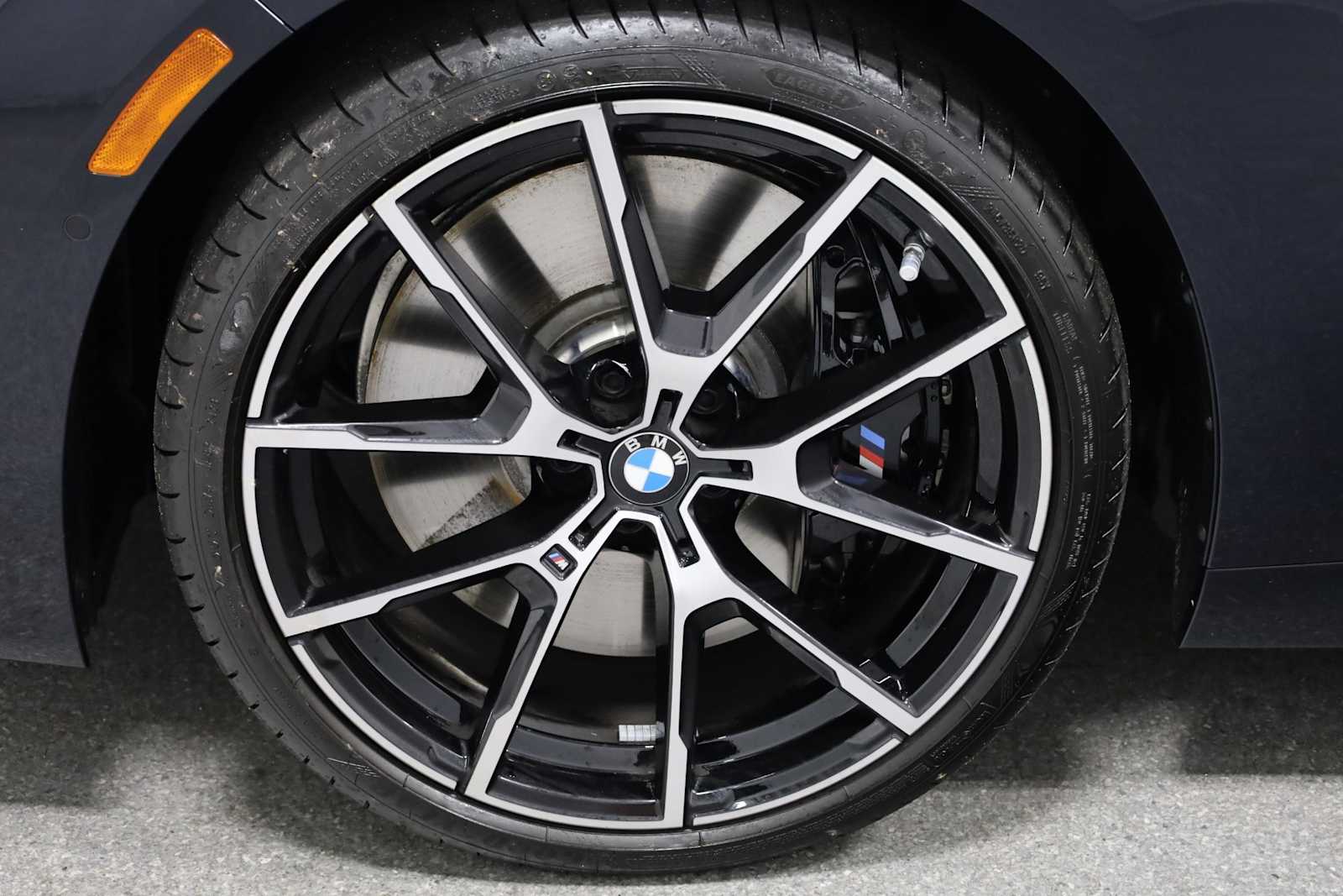Thumbnail: 2024 BMW 8 Series - 34
