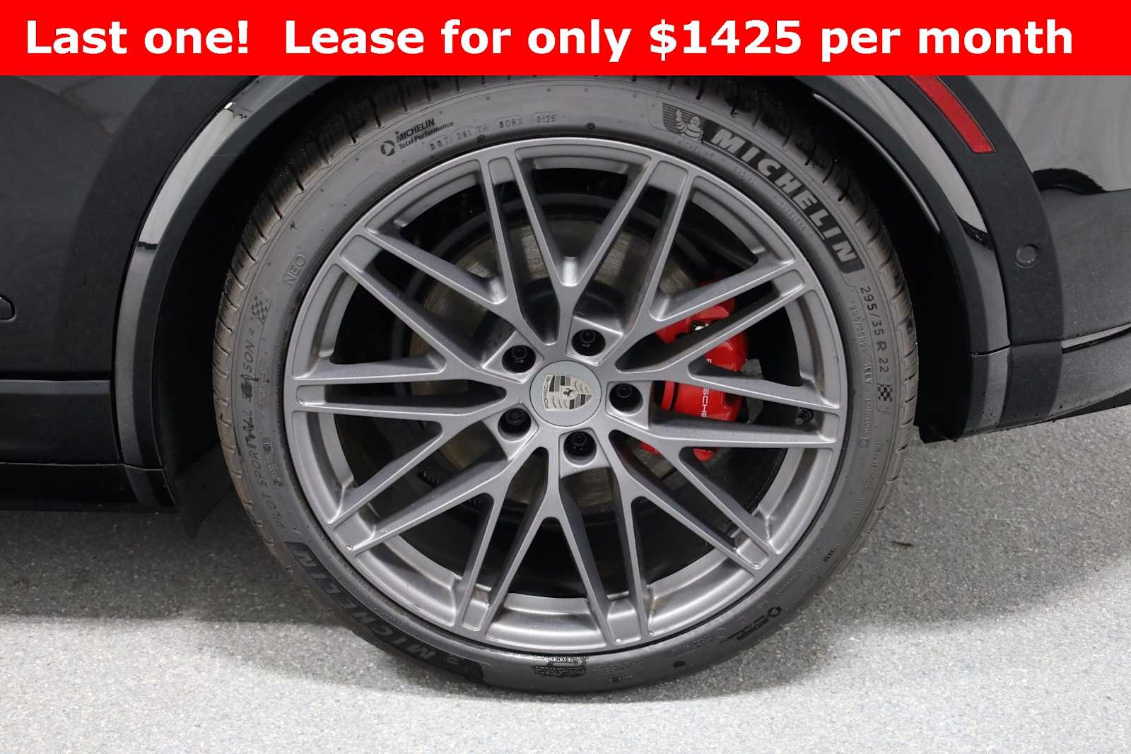 Thumbnail: 2025 Porsche Macan - 37