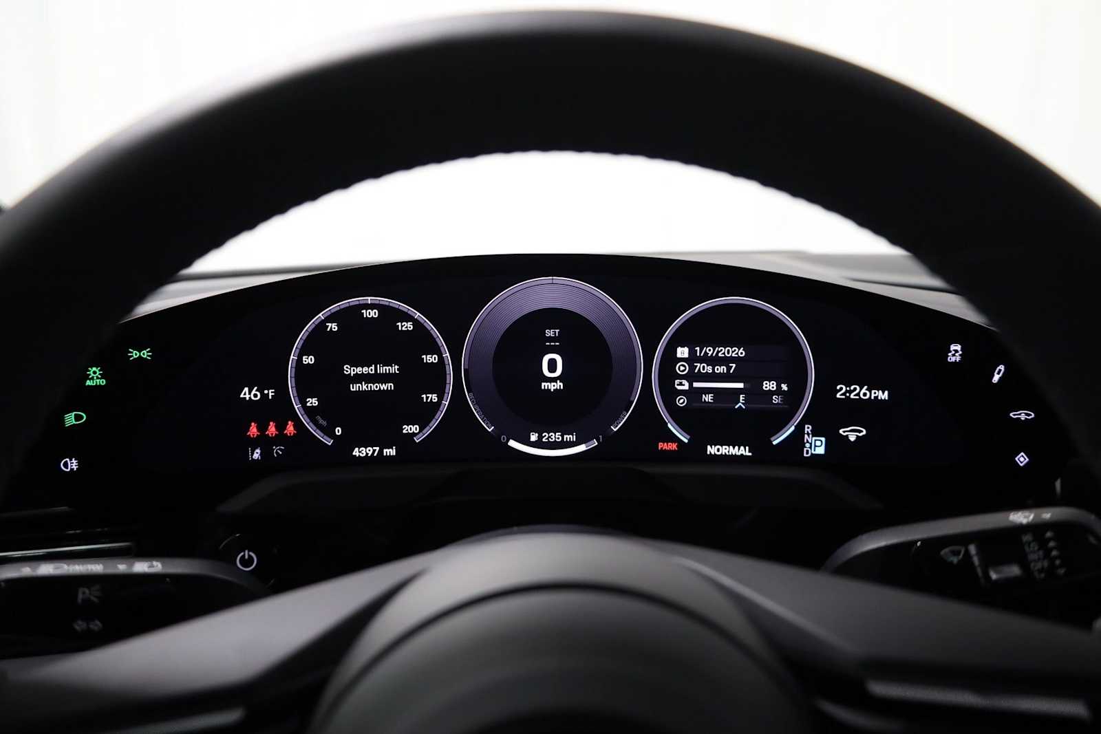 Thumbnail: 2025 Porsche Taycan - 21