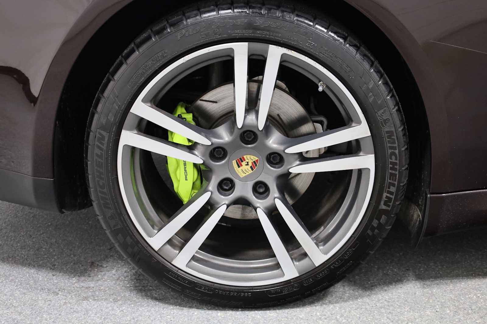 Thumbnail: 2014 Porsche Panamera - 36