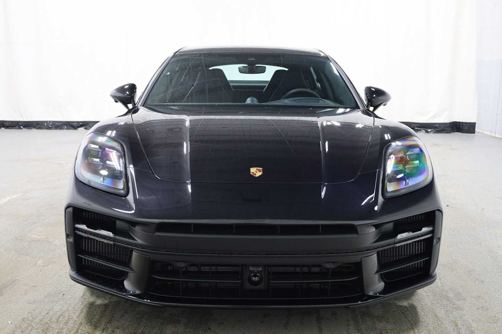 Thumbnail: 2026 Porsche Panamera - 14