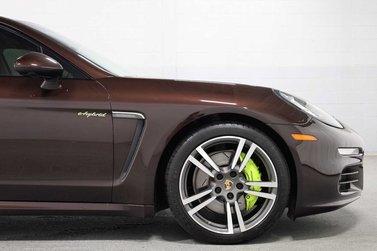 Thumbnail: 2014 Porsche Panamera - 11