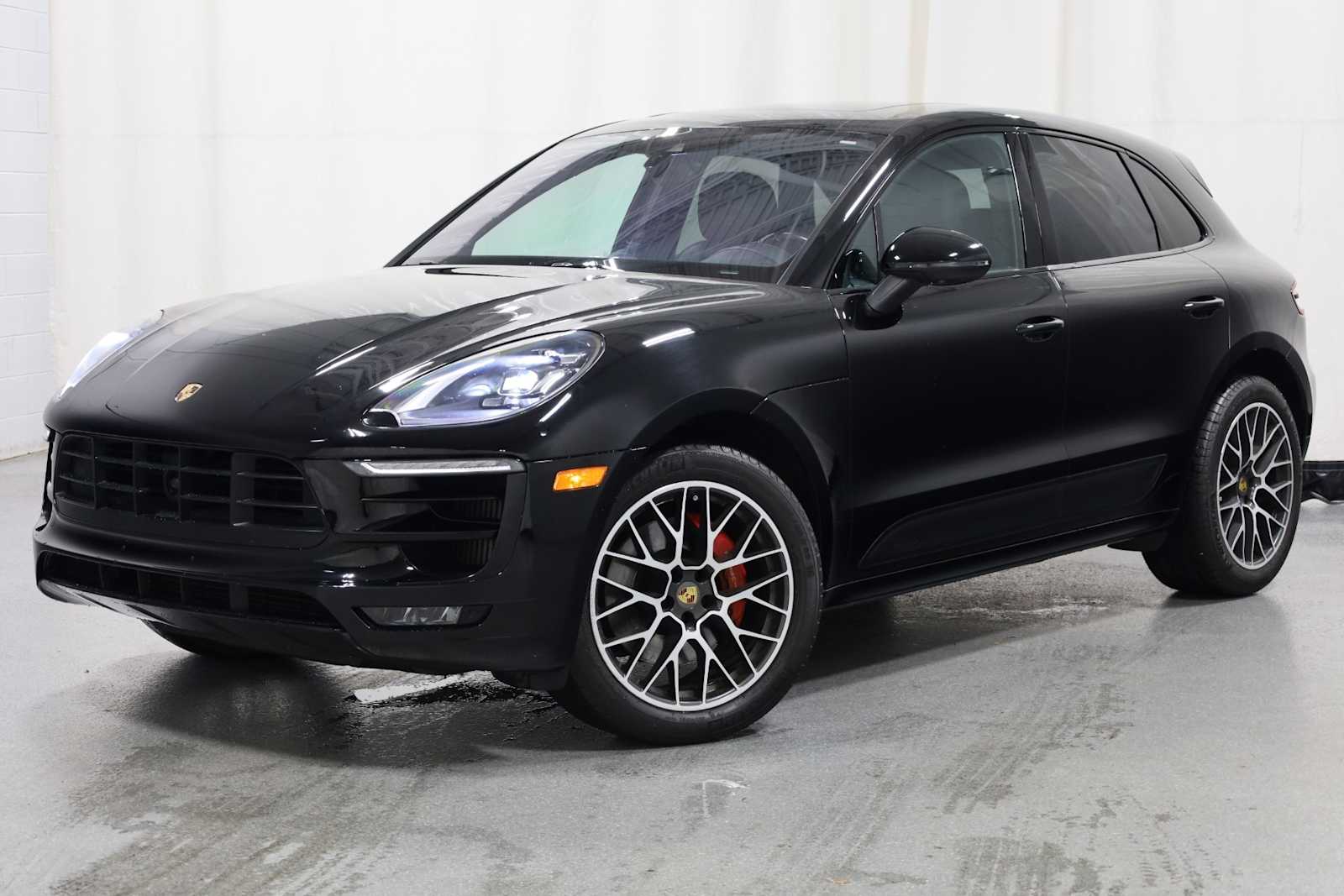 Thumbnail: 2017 Porsche Macan - 1