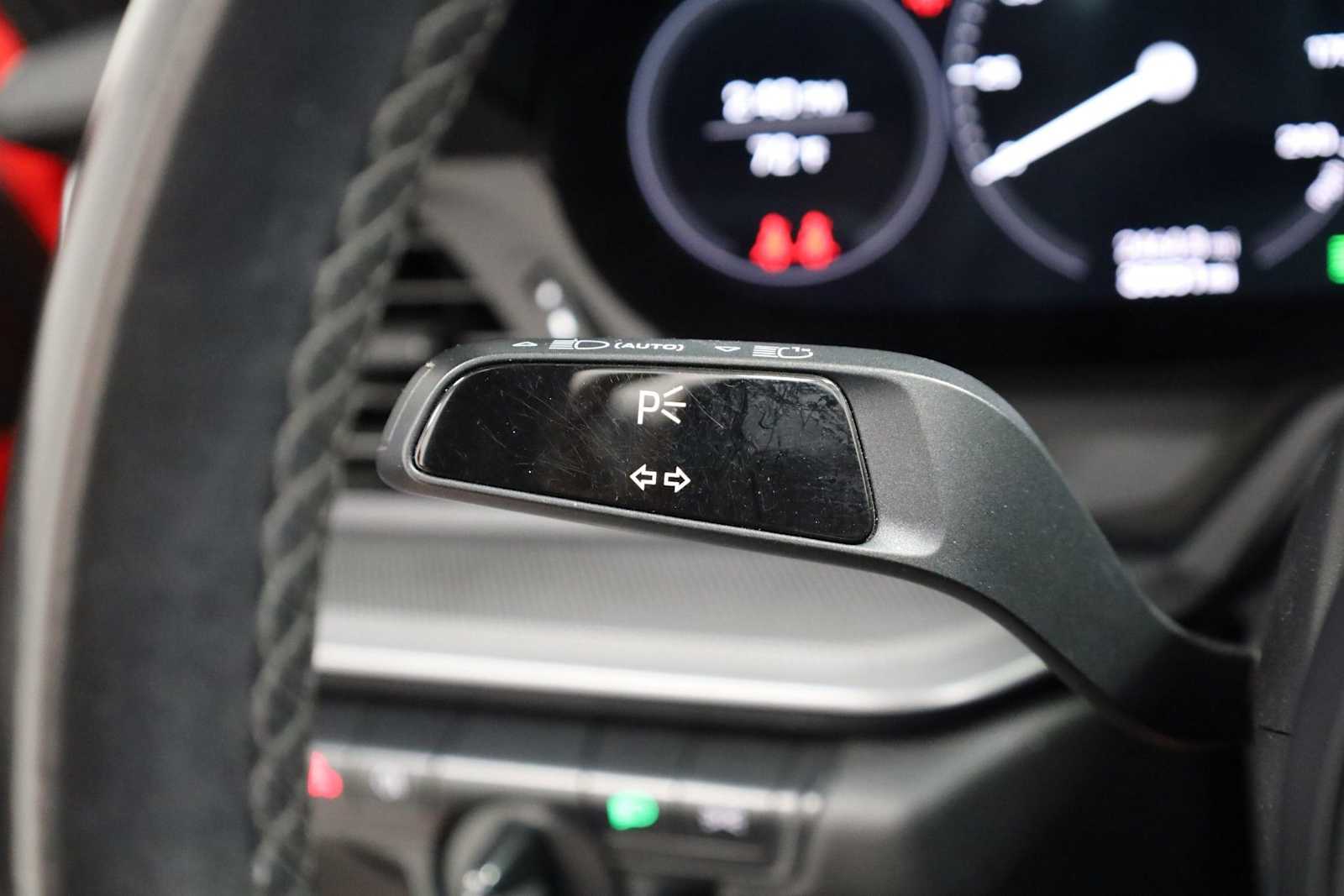 Thumbnail: 2022 Porsche 911 - 29