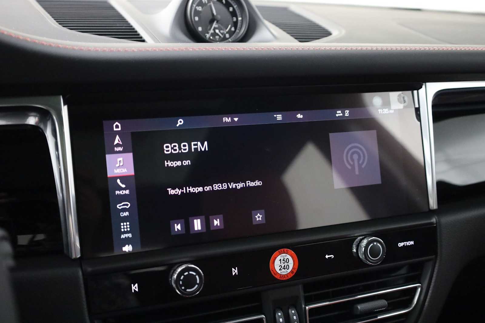 Thumbnail: 2026 Porsche Macan - 32