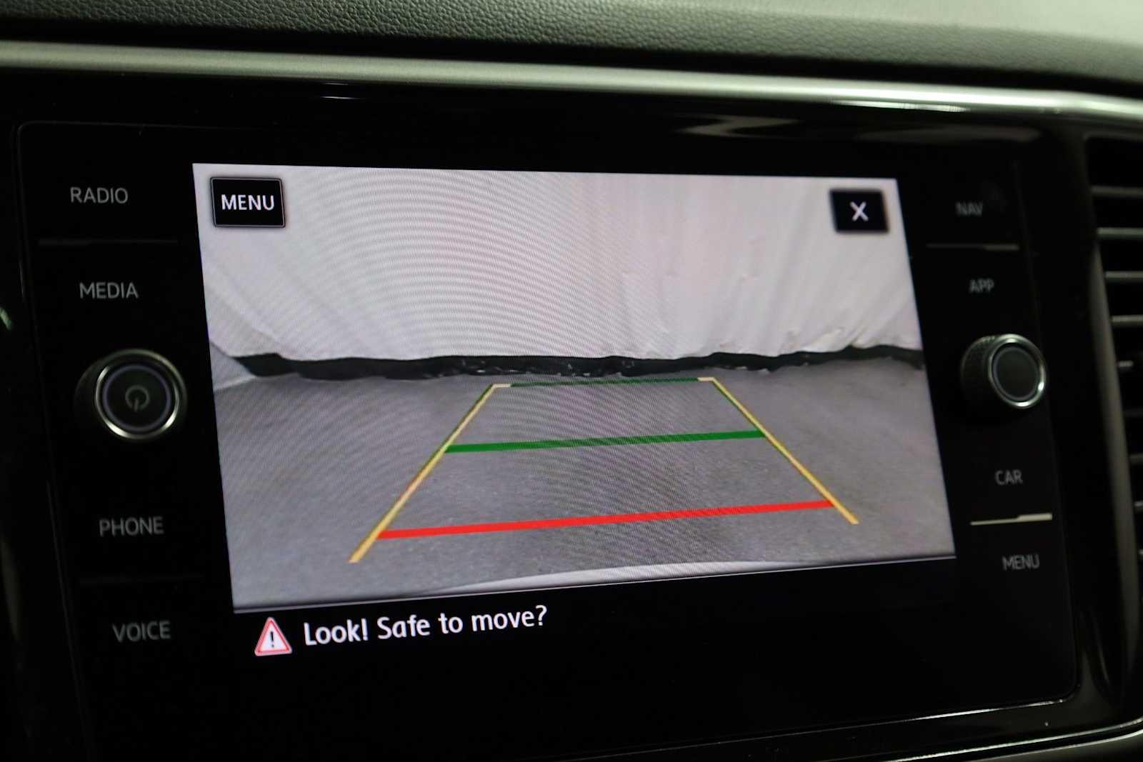 Thumbnail: 2021 Volkswagen Atlas - 31