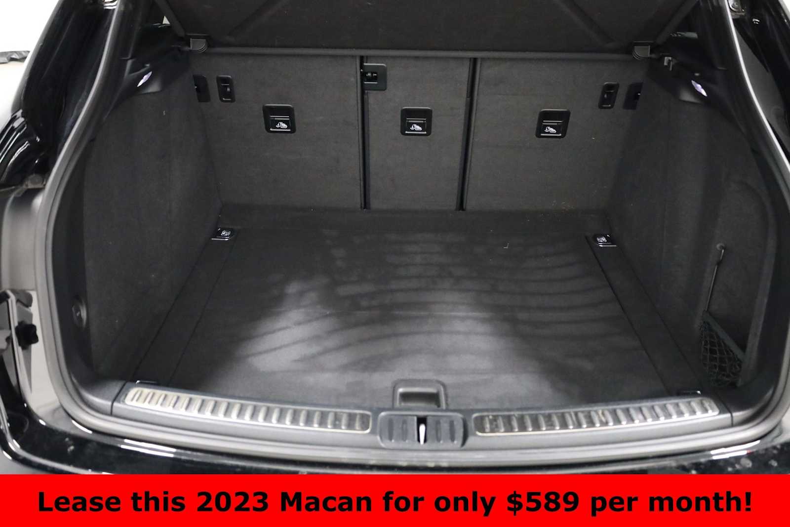 Thumbnail: 2023 Porsche Macan - 41