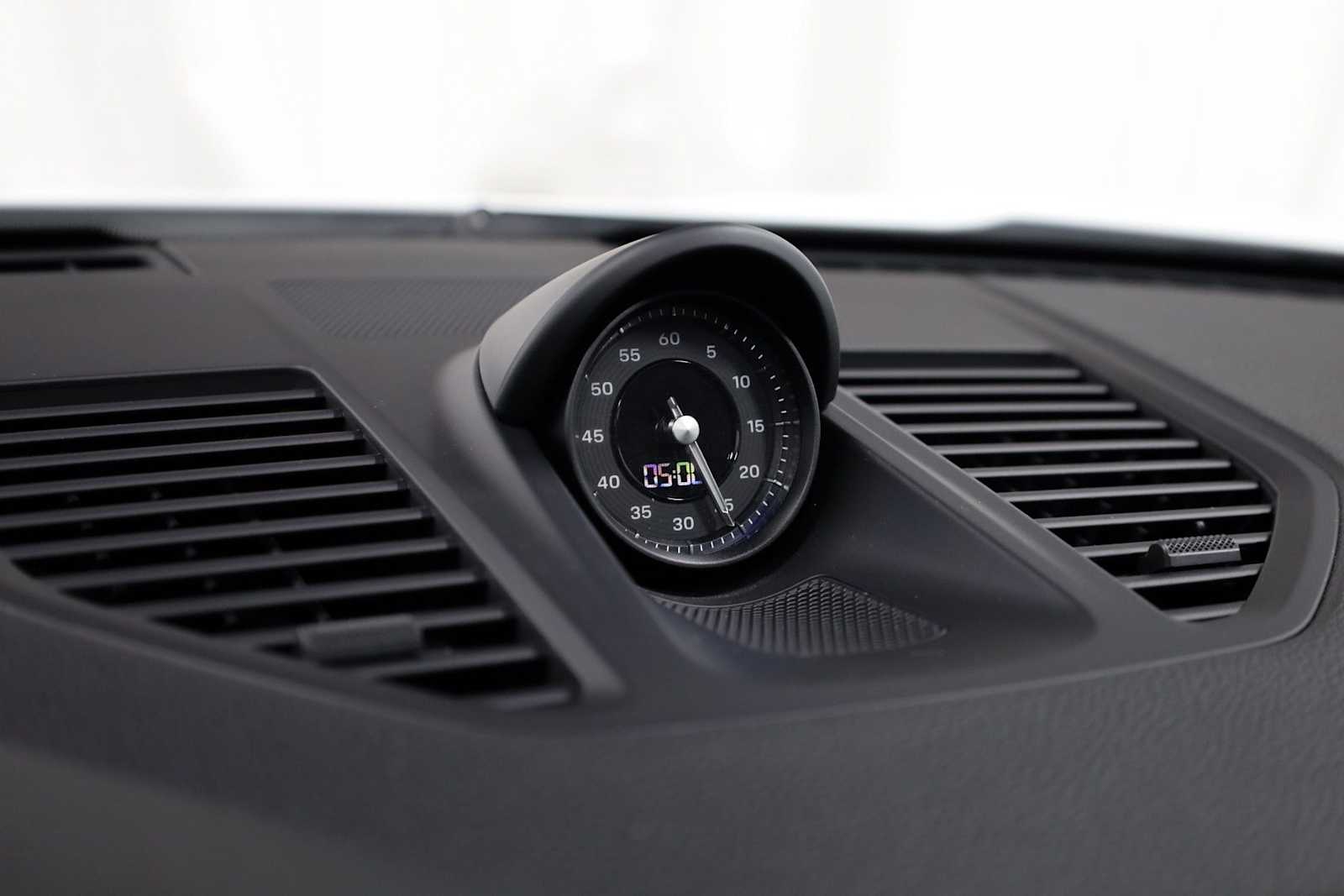 Thumbnail: 2022 Porsche 911 - 17