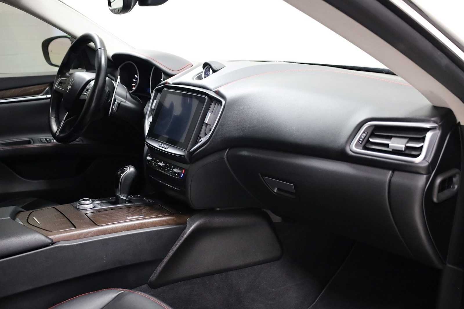 Thumbnail: 2017 Maserati Ghibli - 6