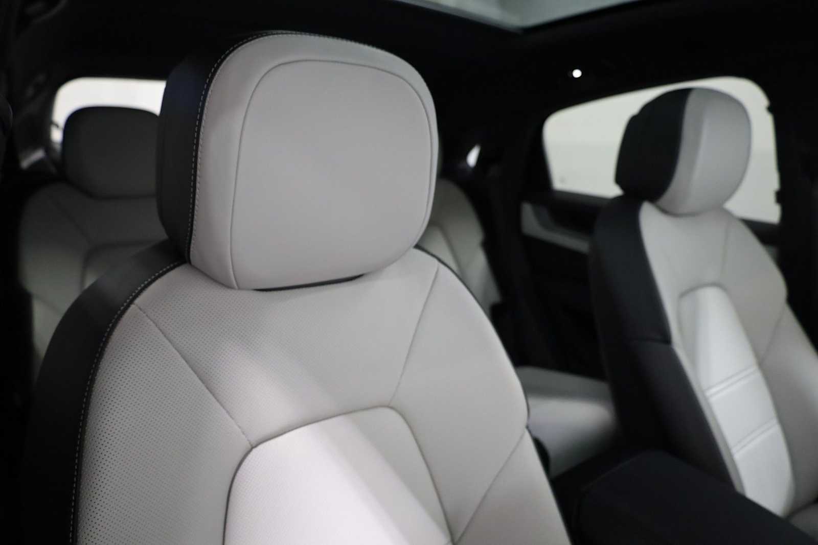 Thumbnail: 2026 Porsche  - 22