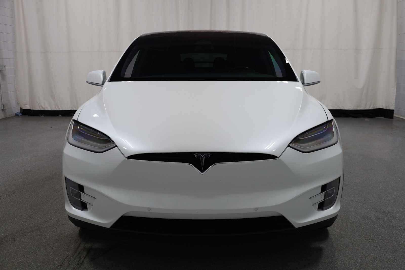 Thumbnail: 2021 Tesla Model X - 14