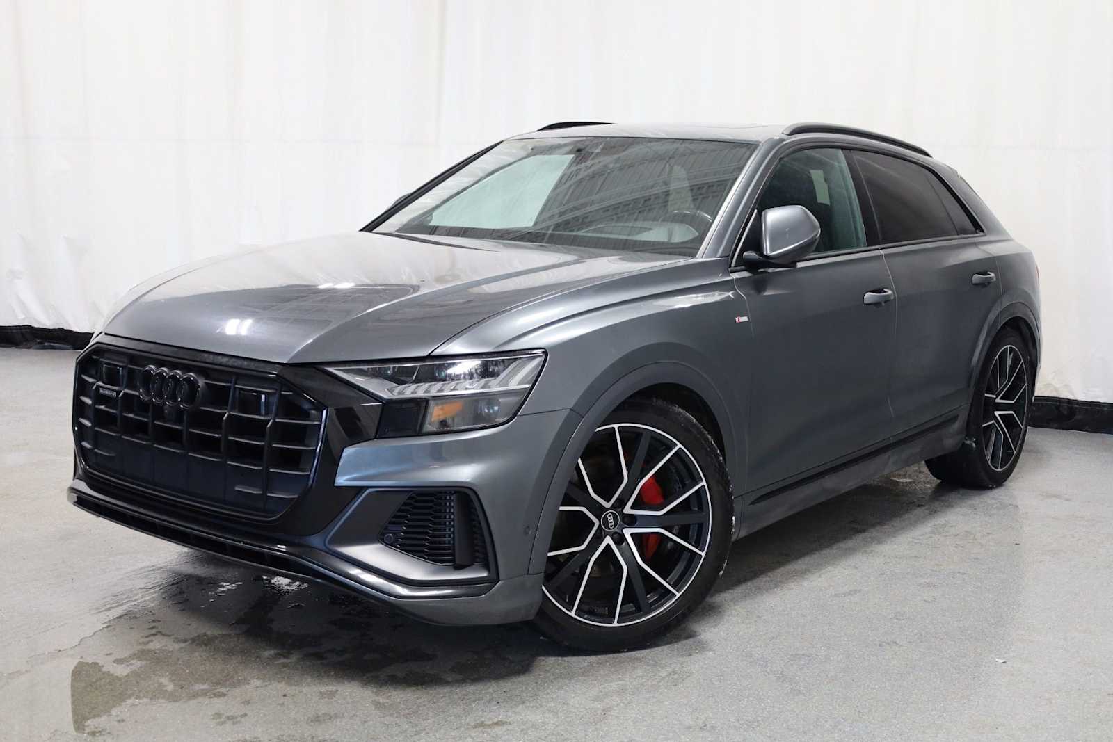 Thumbnail: 2021 Audi Q8 - 1