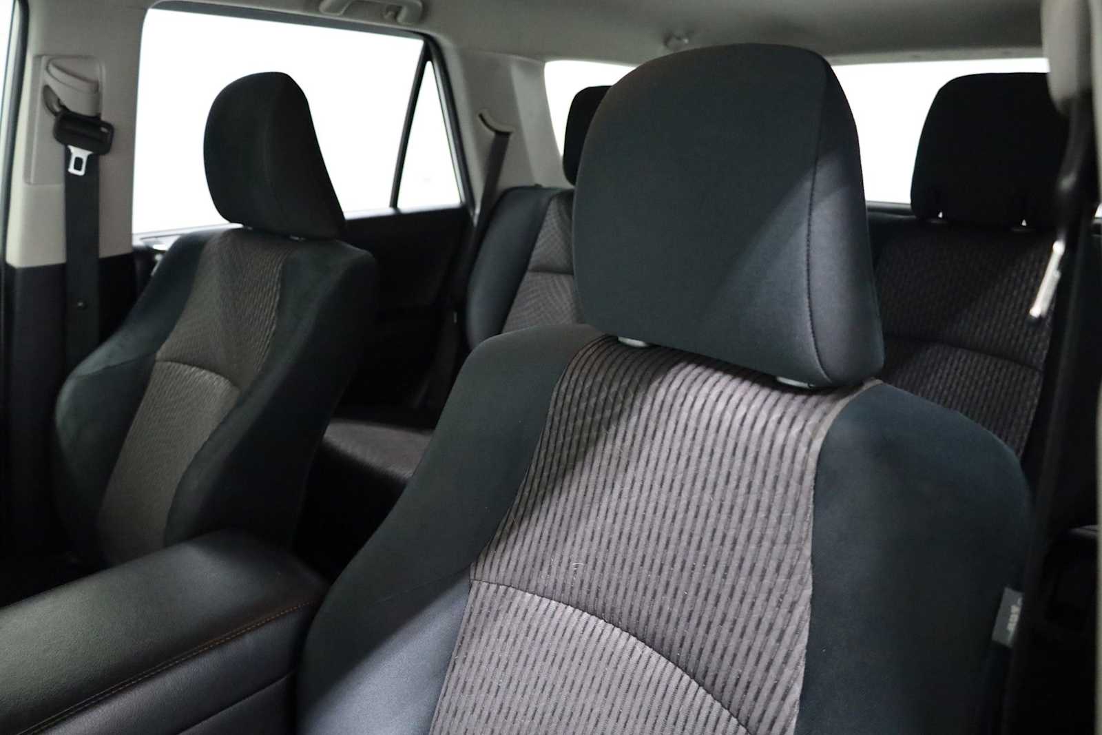 Thumbnail: 2014 Toyota 4Runner - 18