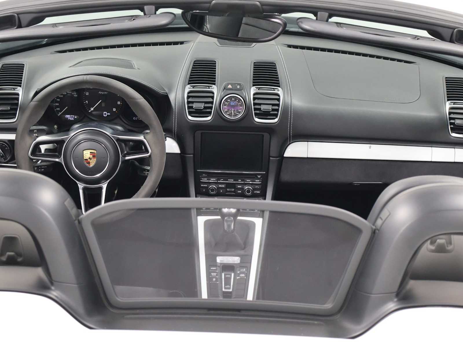 Thumbnail: 2016 Porsche Boxster - 25