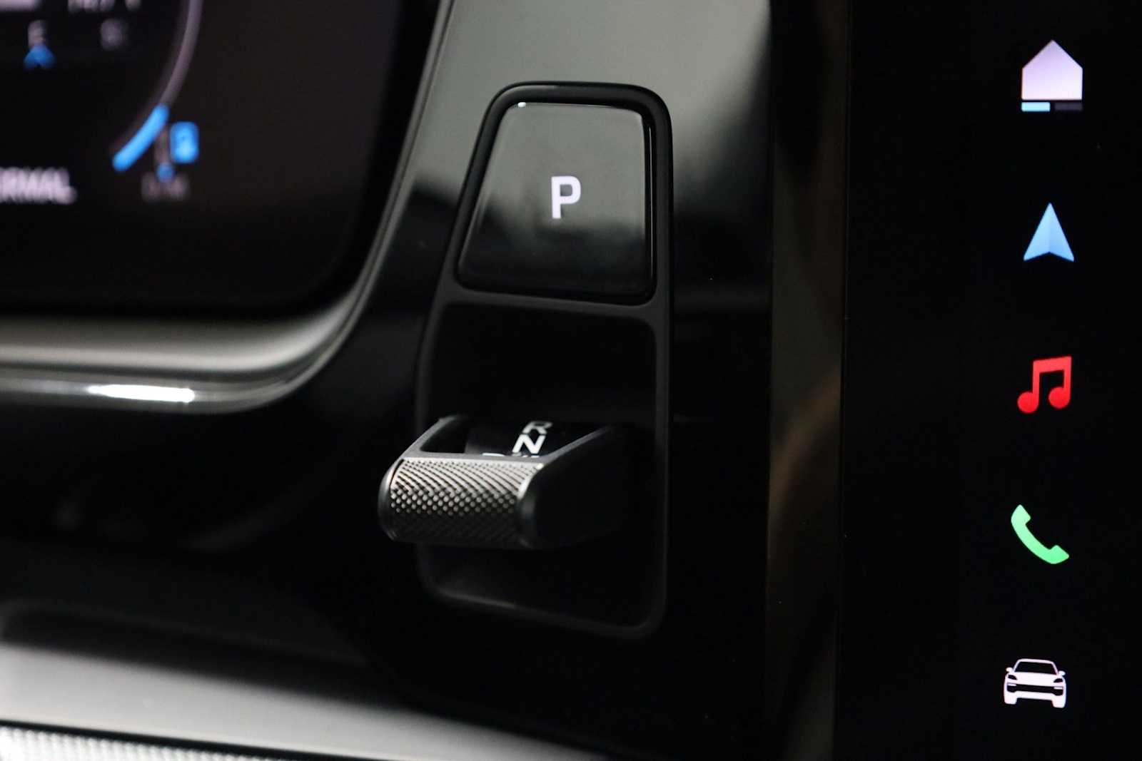 Thumbnail: 2025 Porsche  - 31