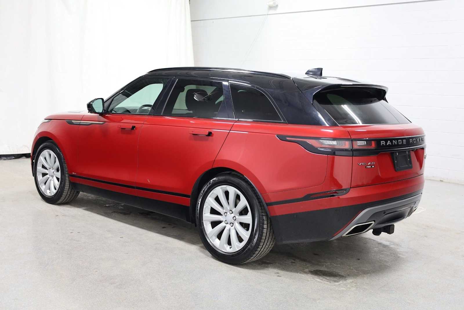 Thumbnail: 2018 Land Rover Range Rover Velar - 3