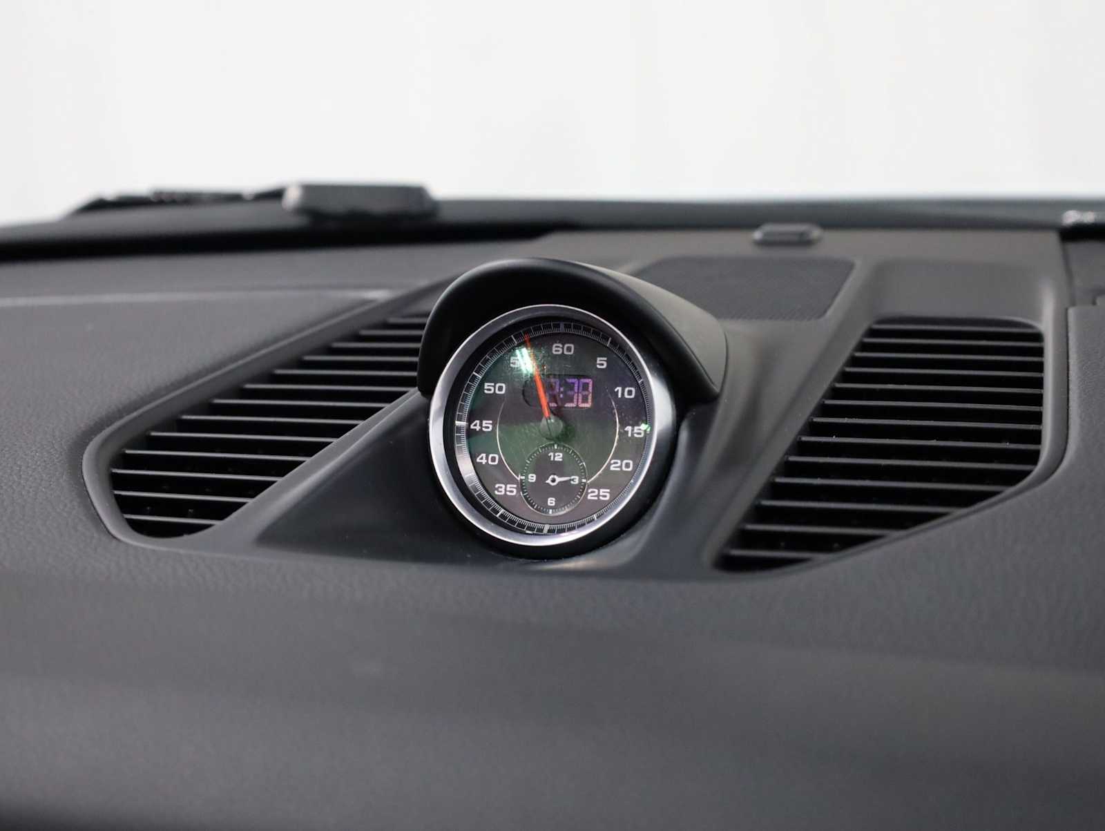 Thumbnail: 2014 Porsche 911 - 22