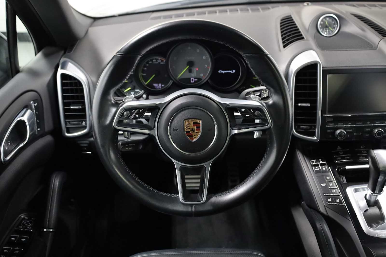 Thumbnail: 2016 Porsche Cayenne - 25