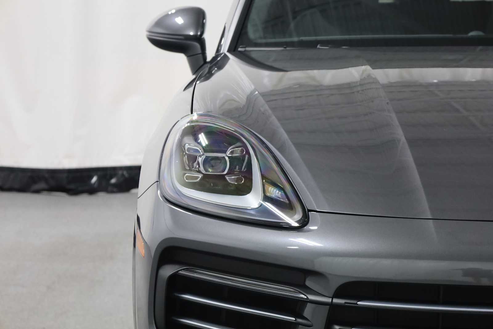 Thumbnail: 2022 Porsche Cayenne - 15