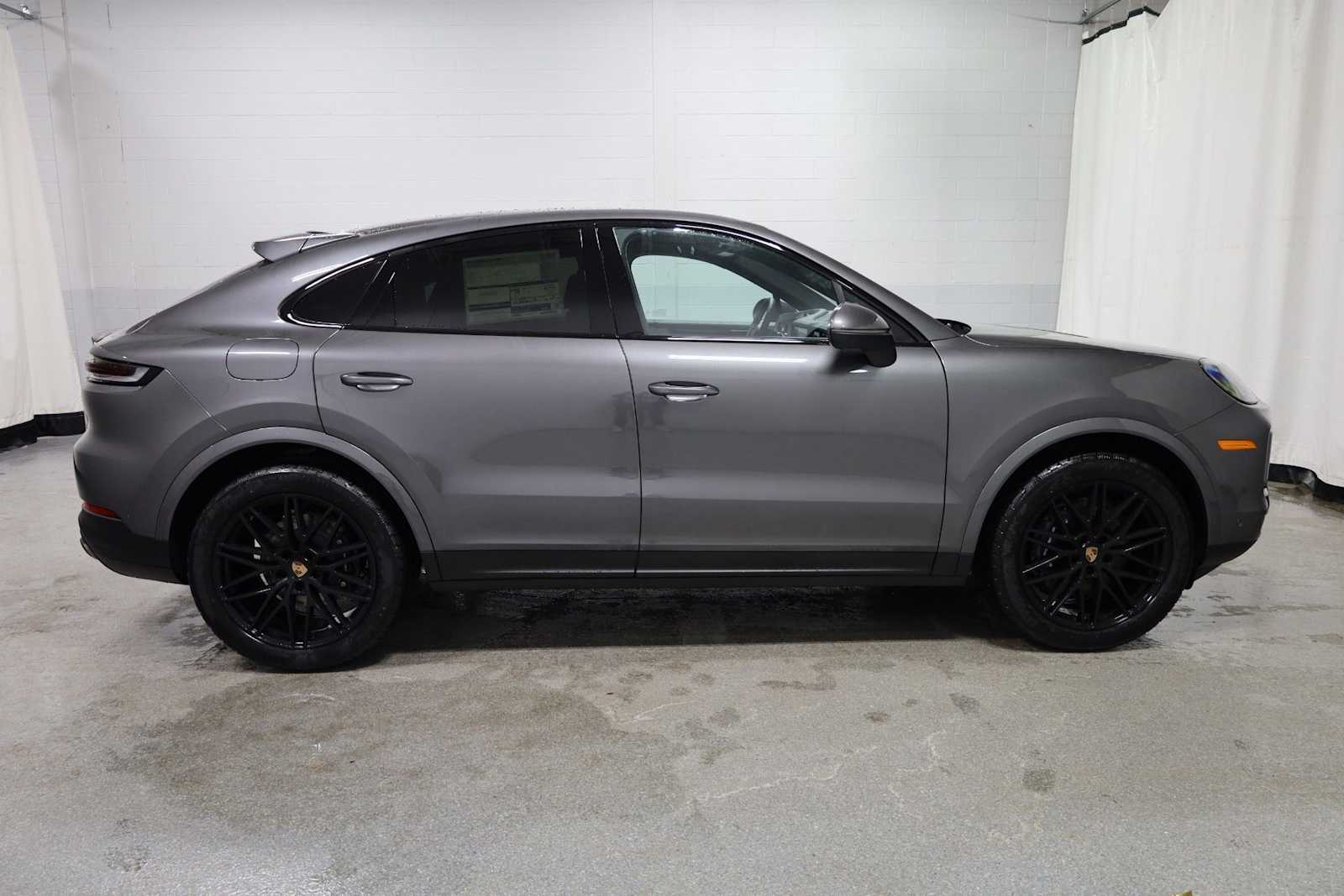 Thumbnail: 2026 Porsche  - 10