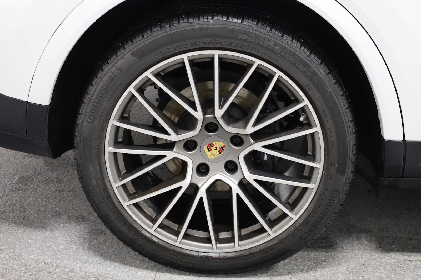 Thumbnail: 2023 Porsche Cayenne - 38