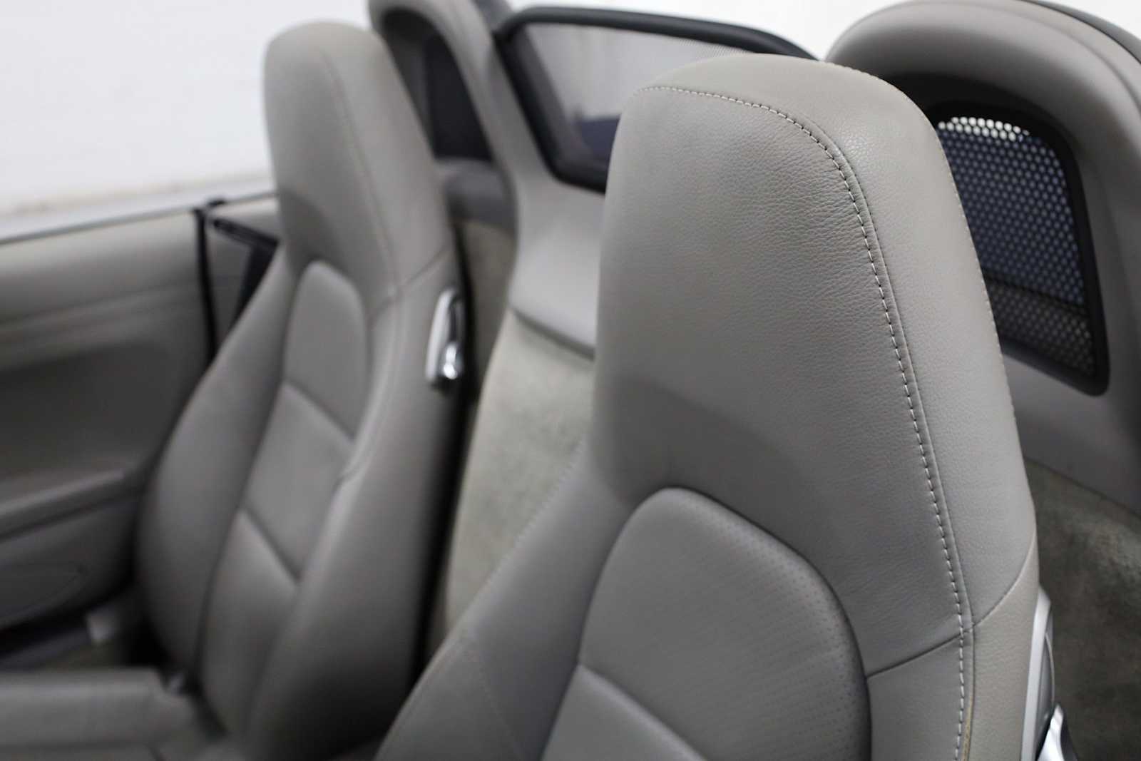 Thumbnail: 2013 Porsche Boxster - 18