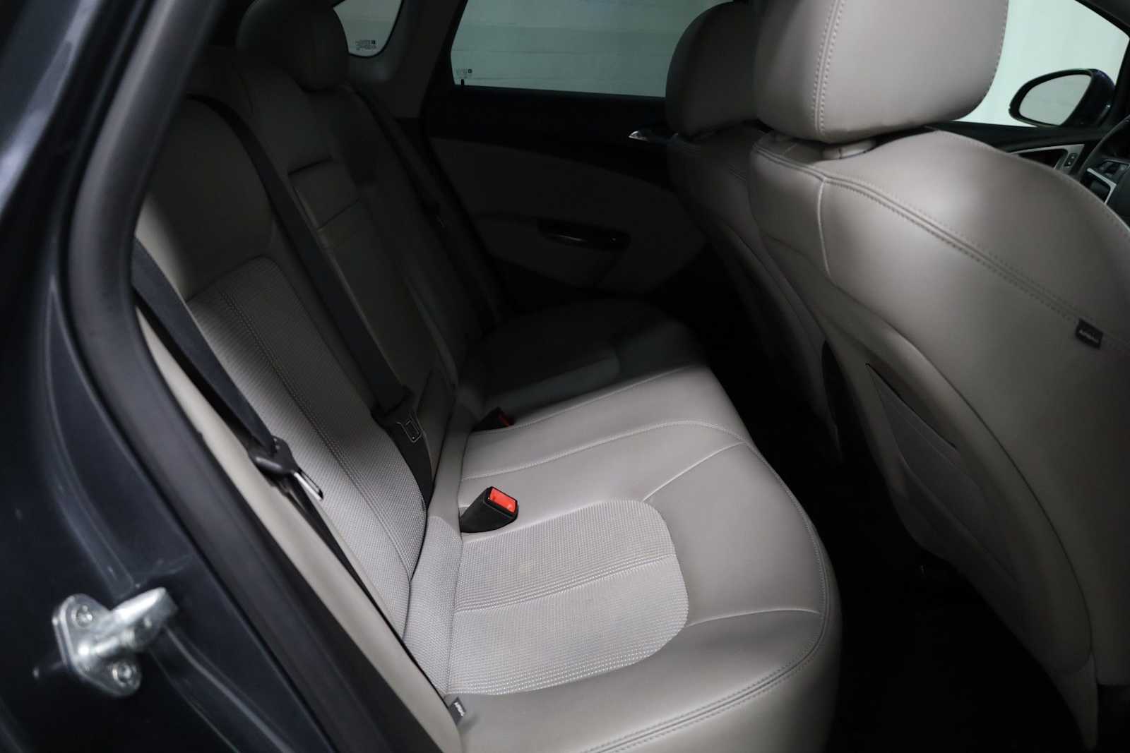 Thumbnail: 2013 Buick Verano - 31