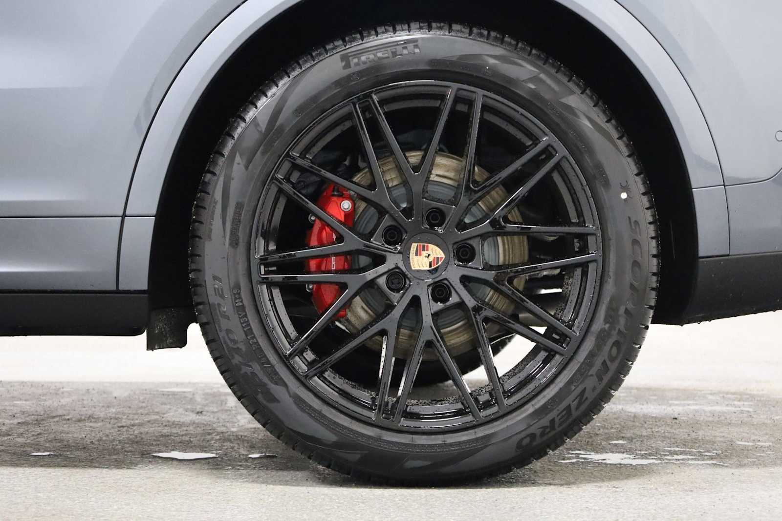 Thumbnail: 2026 Porsche Cayenne - 39