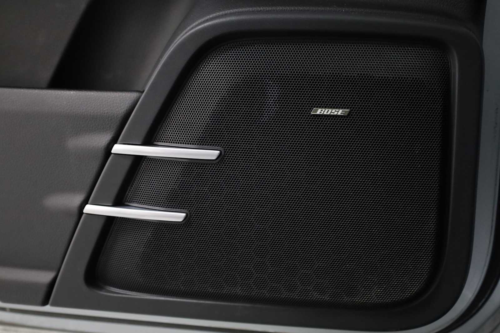 Thumbnail: 2017 Porsche Cayenne - 25