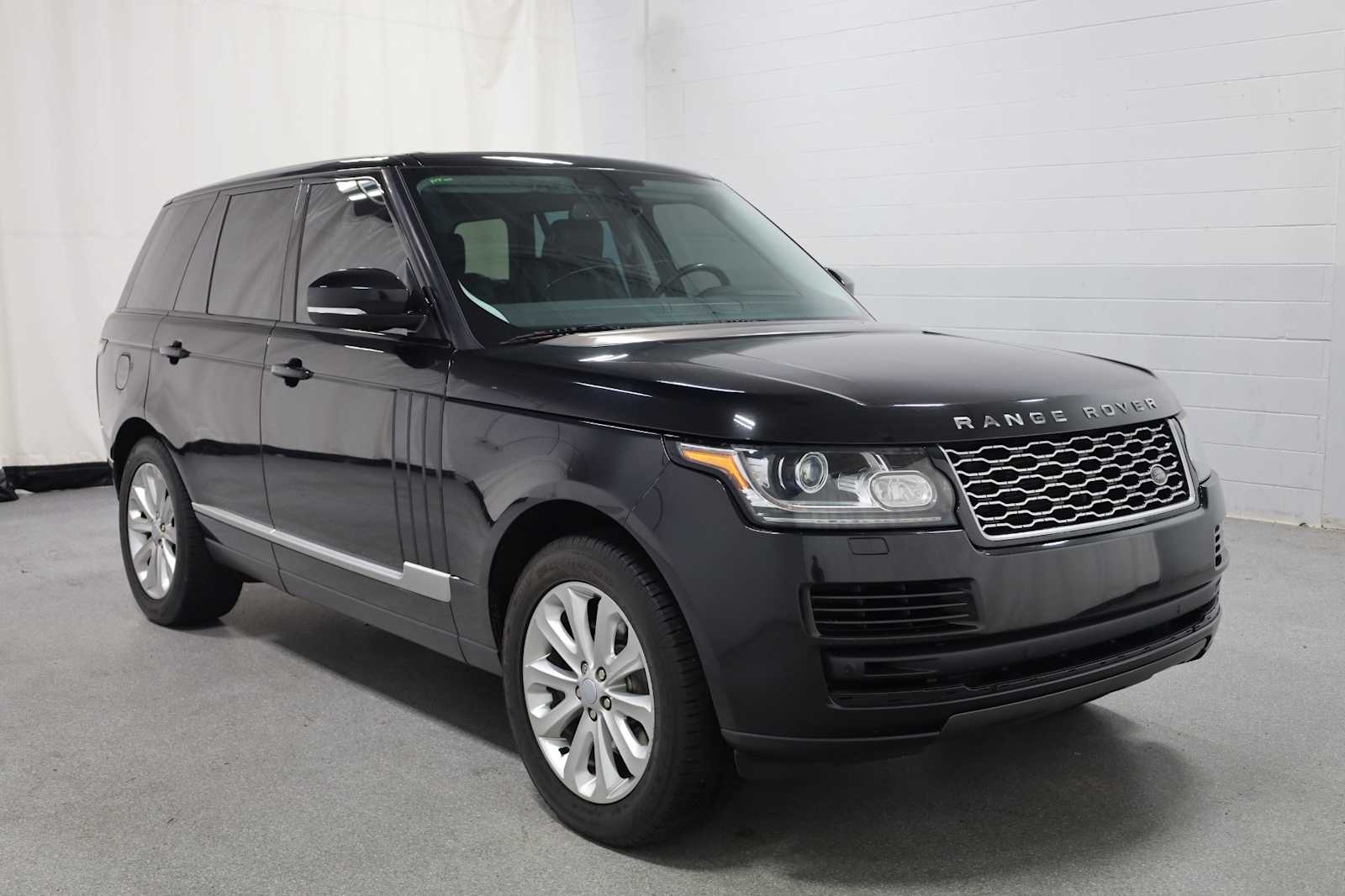 Thumbnail: 2015 Land Rover Range Rover - 13