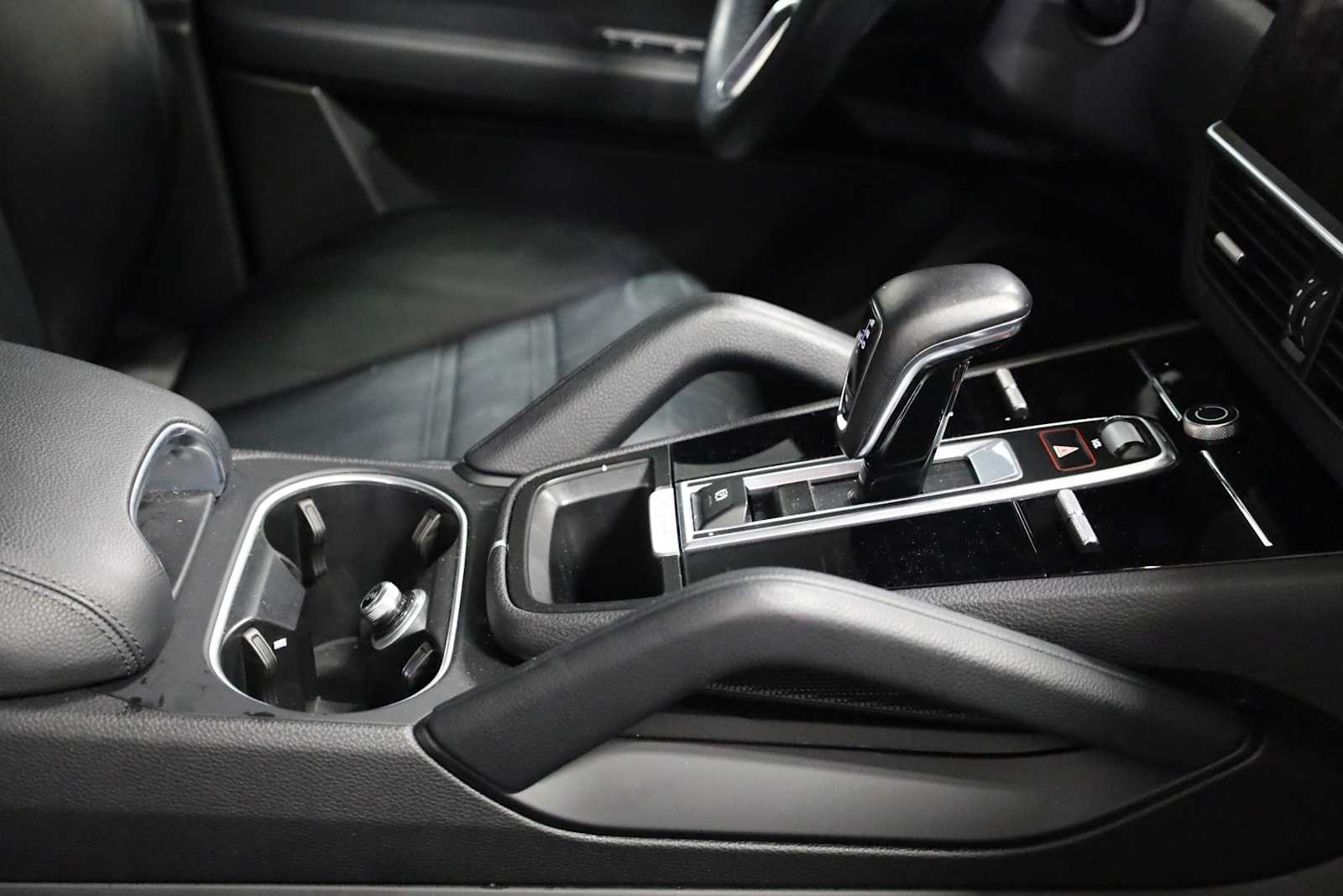 Thumbnail: 2023 Porsche Cayenne - 21