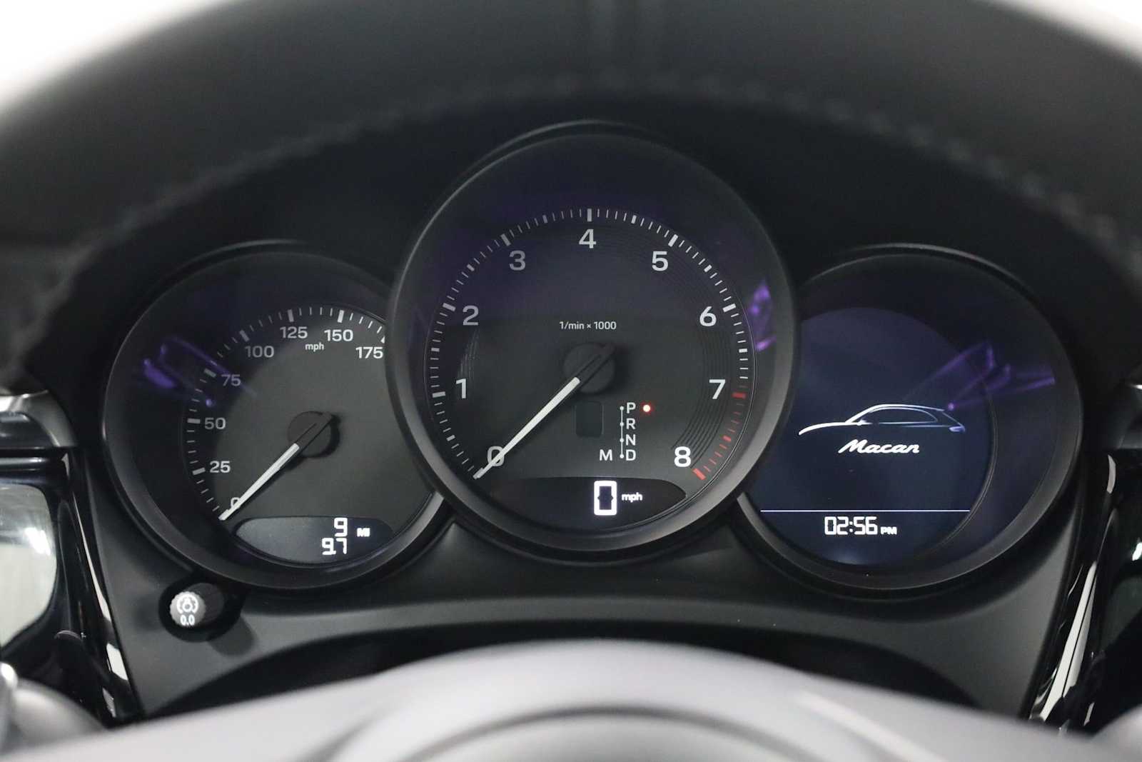 Thumbnail: 2026 Porsche Macan - 24