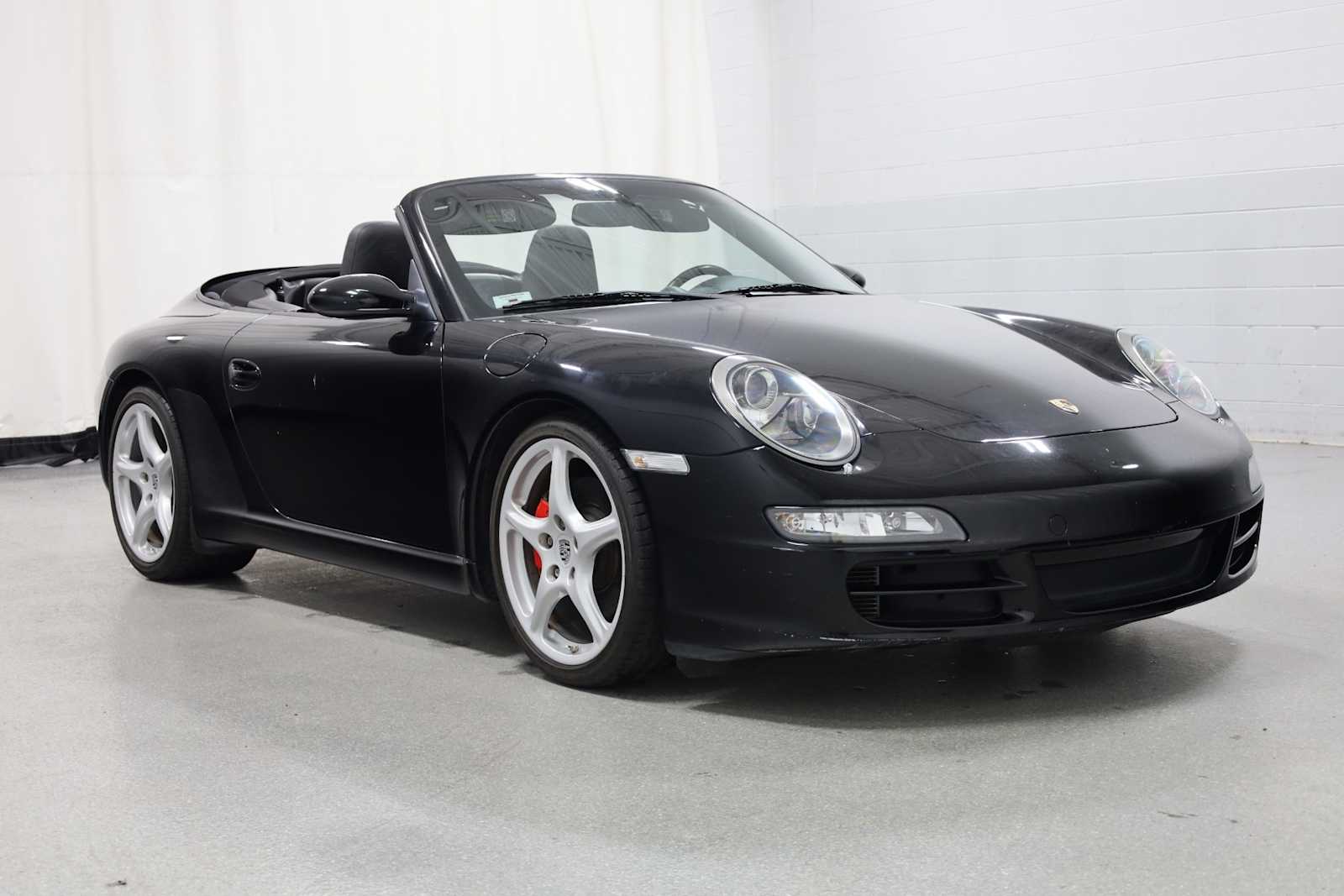 Thumbnail: 2007 Porsche 911 - 13