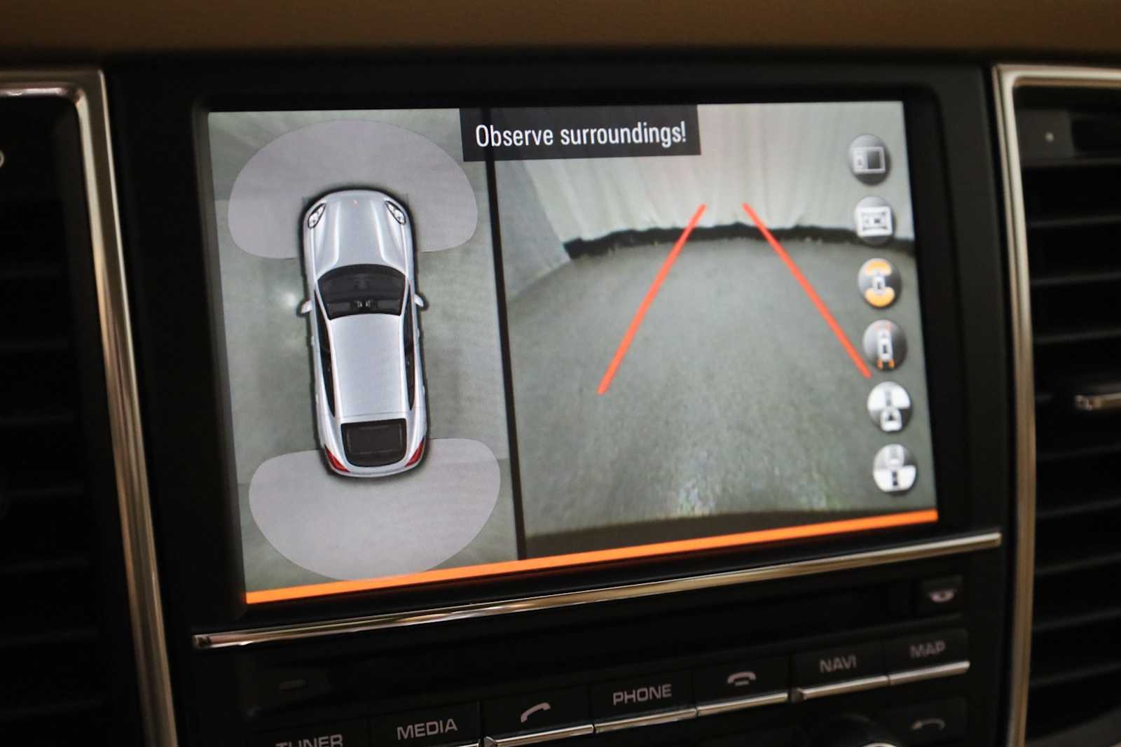 Thumbnail: 2014 Porsche Panamera - 33