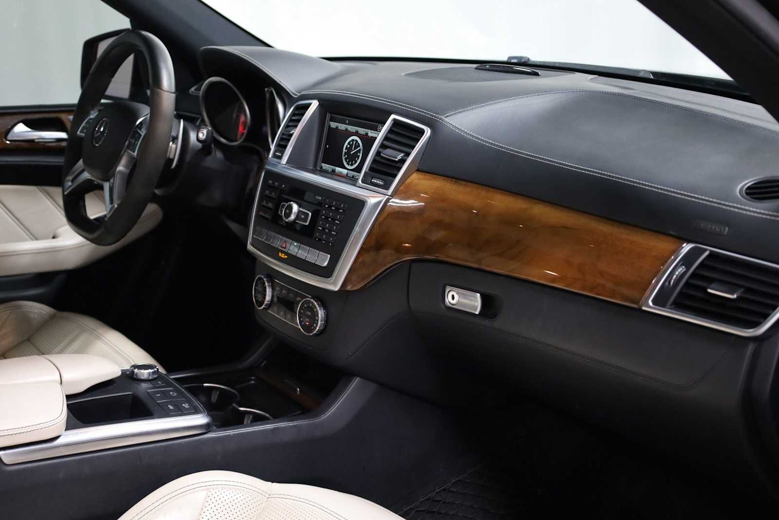 Thumbnail: 2014 Mercedes-Benz M-Class - 6